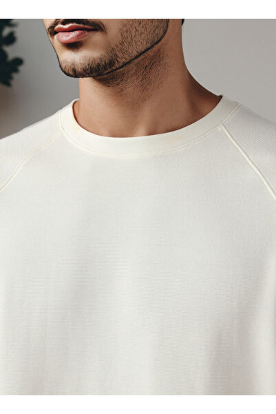 FAV Textured Raglan Sleeves T-shirt