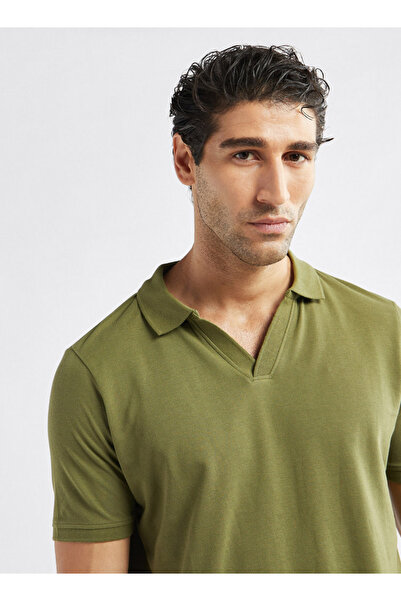 FAV Solid Polo T-shirt with Short Sleeves