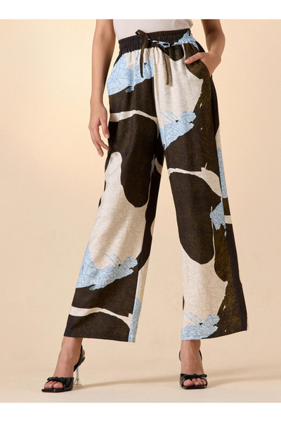 Iconic بنطلون مطبوع بقصّة مريحة مع رباط إغلاق وجيوب