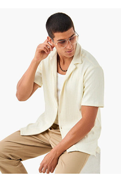 FAV قميص دوبي بقصّة عادية وياقة معسكر وأكمام قصيرة