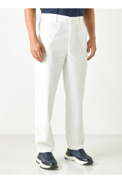 Iconic بنطلون بقصّة عادية مع خصر مرن وجيوب