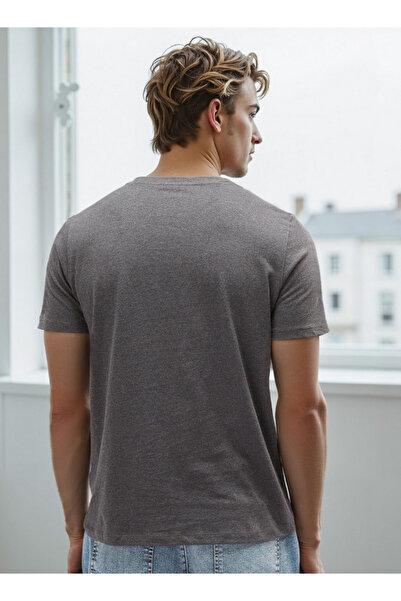FAV Plain Regular Fit T-shirt with Round Neck and Short Sleeves