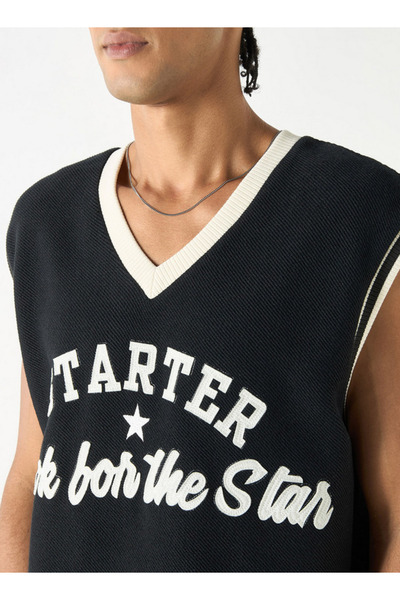 Starter Slogan Applique V-neck Sleeveless T-shirt