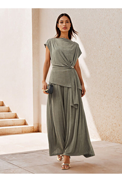 Iconic Draped Clasp Top