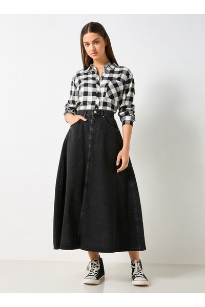 Lee Cooper Solid A-line Denim Midi Skirt with Pockets