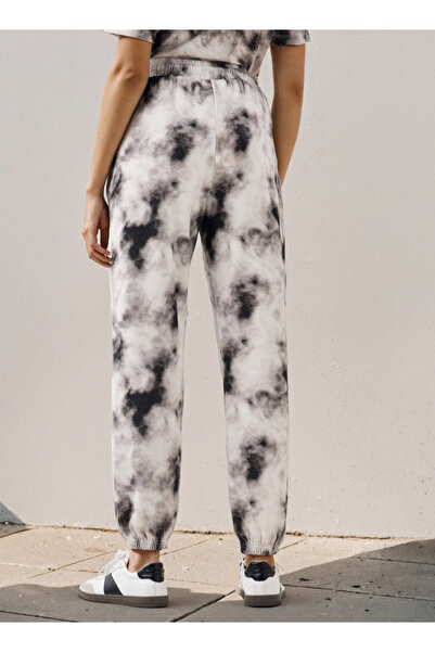 SP Characters Tom and Jerry Embroidered Joggers