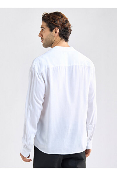 FAV Relaxed Fit Shirt with V-neck and Long Sleeves