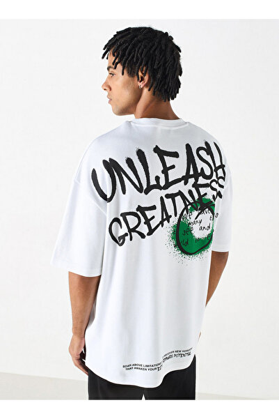 FAV تي شيرت بطبعة طباعية ورقبة دائرية وأكمام قصيرة