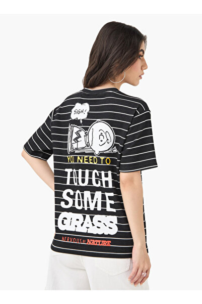 SP Characters تي شيرت بطبعة الفول السوداني