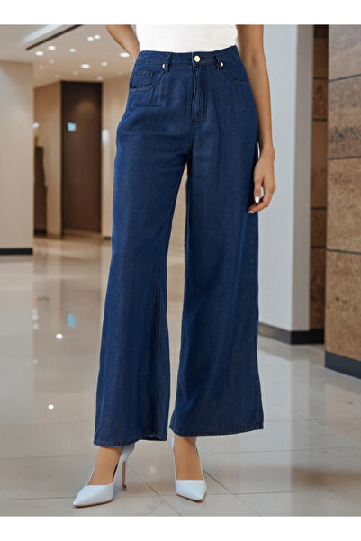 FAV Wide Leg Jeans with Pockets