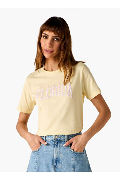 FAV تي شيرت بطباعة طباعية