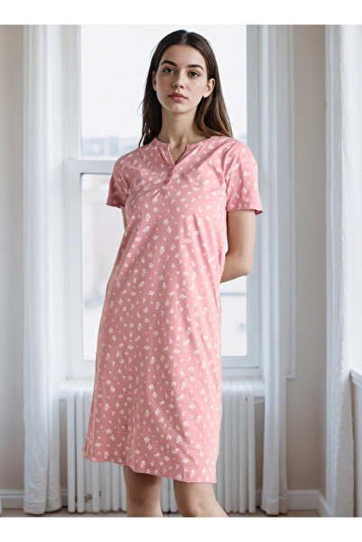 FAV قميص نوم بطبعة زهور في كل مكان