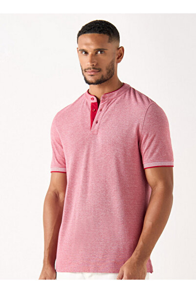 FAV Textured Polo T-shirt with Mandarin Collar and Short Sleeves
