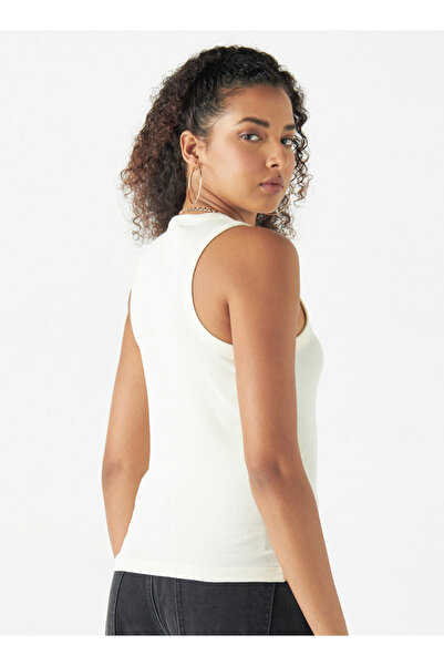 SP Characters تانك توب بدون أكمام بطبعة أنمي مع رقبة دائرية