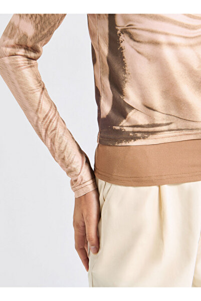 FAV Printed Crew Neck T-shirt with Long Sleeves