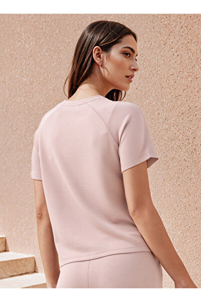 FAV Crew Neck T-shirt with Short Sleeves