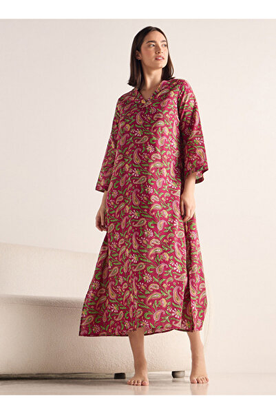 FAV فستان نوم ساتان بطبعة بيزلي