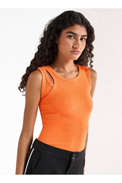 FAV Ribbed Tank Top with Round Neck