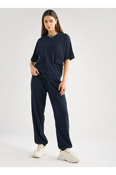 FAV Textured Pocket Detail T-shirt And Joggers Set