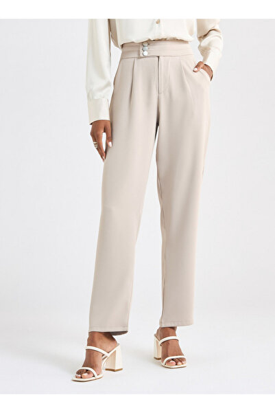 FAV بنطال بقصّة مستقيمة سادة مع جيوب