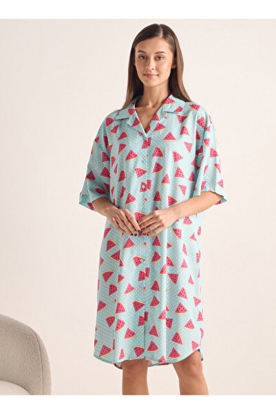 FAV قميص نوم مطبوع مع ياقة وأكمام قصيرة