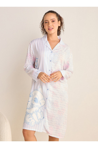 FAV قميص نوم بطبعة ملاك وستيتش مع ياقة وأكمام طويلة