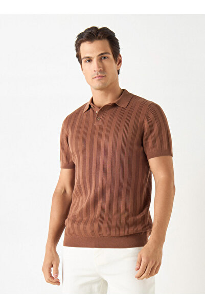FAV Textured Polo T-shirt with Short Sleeves and Button Closure