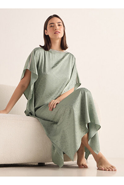 FAV فستان قفطان ليلي مزخرف برقبة على شكل قارب