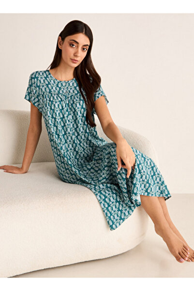FAV فستان نوم من الفيسكوز بطباعة كاملة ورقبة دائرية وأكمام قصيرة