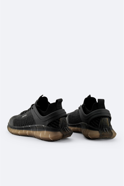 Avva Men's Black Flexible Sole Sneaker A32y8002