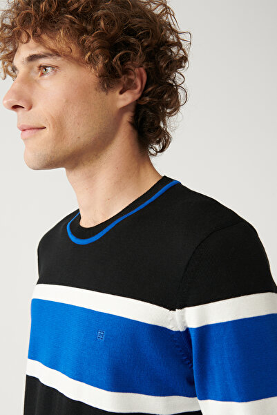 Avva Schwarzer Strickpullover aus strukturierter Baumwolle mit Rundhalsausschnitt für Herren A32y5073