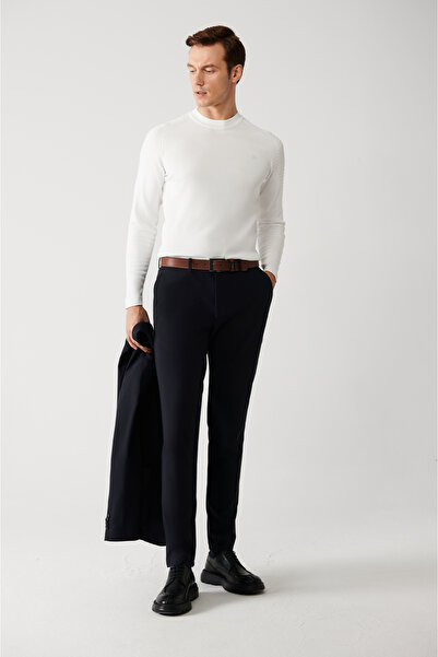 Avva Férfi sötétkék vízlepergető szövetből készült öltöny nadrág 360 fokos rugalmassággal és oldalsó zsebekkel A32Y3212