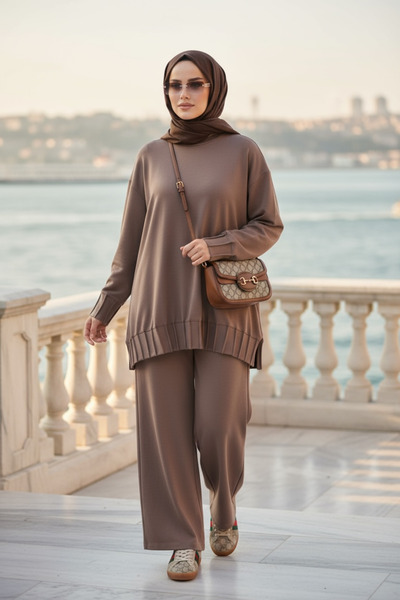 Aselim Hijap Moda Διπλό Σετ Τζιλάτι Αλίσα από Πλισέ Υφασμάτινο Μοντάλ Premium – Καφέ