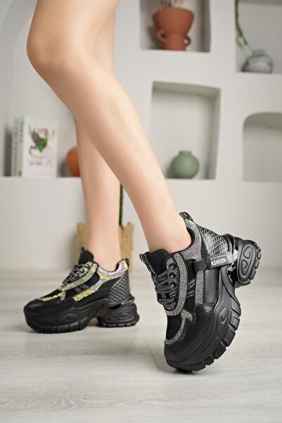 Guja 24Y457-1 Siyah Gizli Topuk 9cm Taşlı Kadın Sneakers