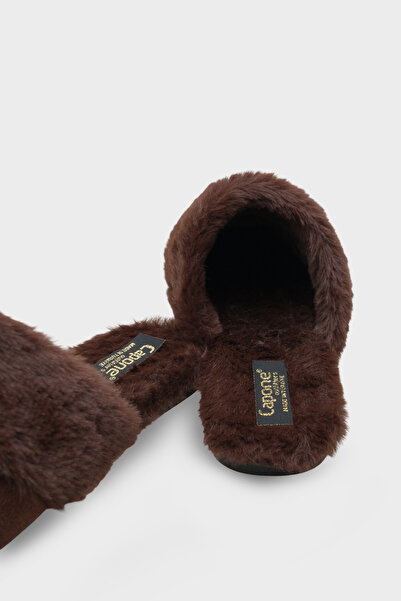 Capone Outfitters Elyse Women's Closed Gondola Furry Slippers