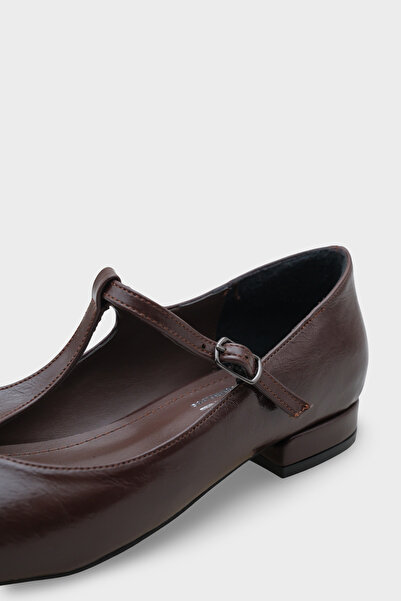 Capone Outfitters Suzi Flat Toe Strap Buckle Women's Ballerinas