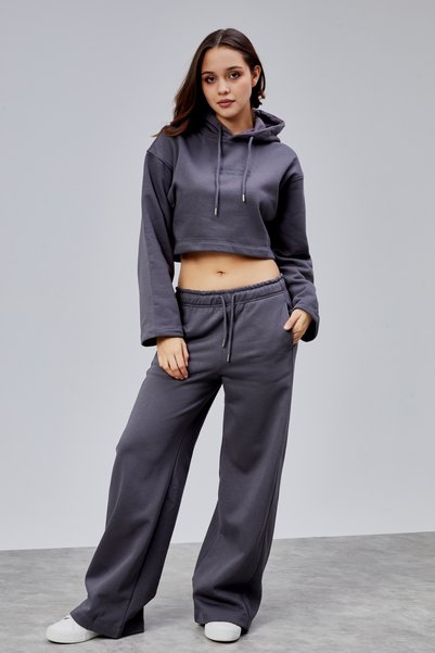 Nineteen Brand Oversize Crop Nakış Sloganlı Sweatshirt