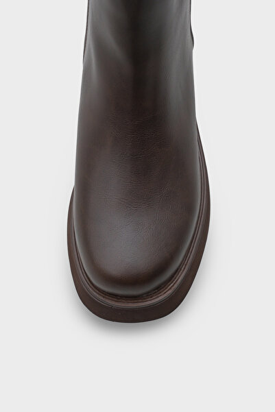 Capone Outfitters Γυναικείες μπότες Darla με στρογγυλή μύτη με φερμουάρ στο πλάι Trak Sole