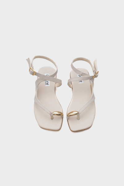 Capone Outfitters Pammy Women's Sandals