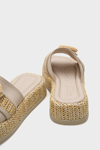 Capone Outfitters Verla Straw Buckle Wedge Heeled Women's Slippers