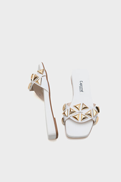 Capone Outfitters Manon Blunt Toe Metal Accessory Short Heeled Comfort Women's Slippers