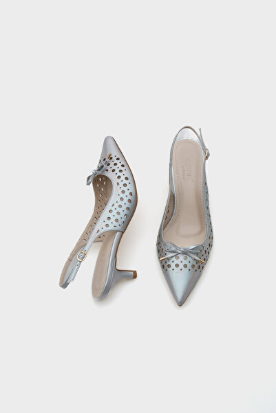 Capone Outfitters Petunia Mid Heeled Studded Pointed Toe Slingback Metallic Women's Shoes