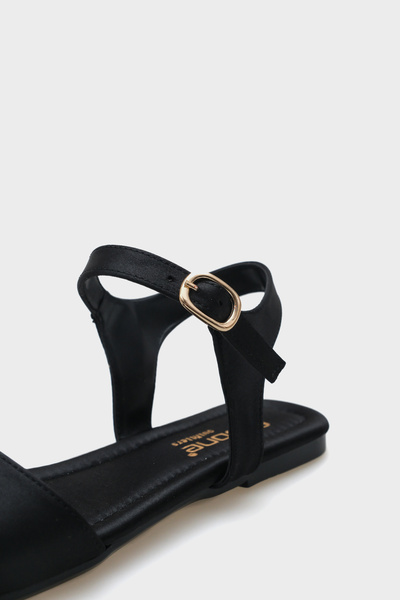 Capone Outfitters Celinda Ankle Strap Blunt Toe Flat Heeled Satin Women's Sandals