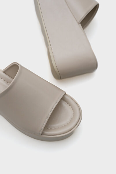 Capone Outfitters Marry Platform Straw Suede Women's Slippers