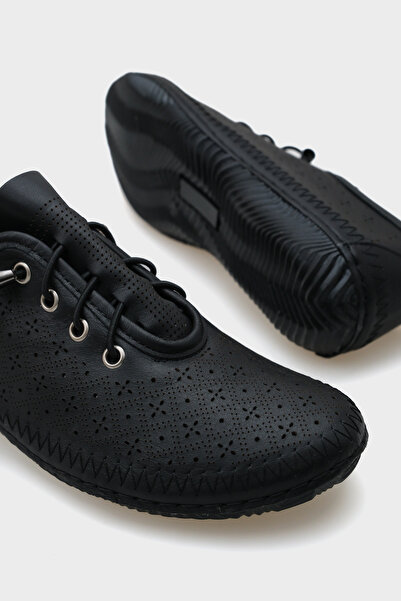 Capone Outfitters Gwen Saddled Laser Genuine Leather Women's Shoes