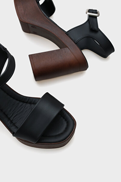 Capone Outfitters Dámské sandály Dolores Platform Single Strap