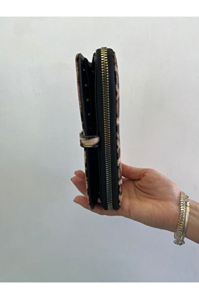 shiny ever Medium Size Leopard Pattern Women's Wallet with Gold Detail