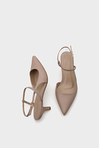 Capone Outfitters Dámské boty Perla se středním podpatkem a páskem ke kotníku se špičatou špičkou