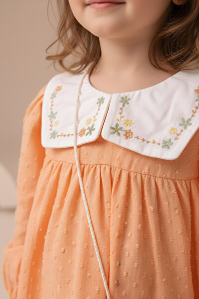 Minipodyum Kız Bebek Nakışlı Bebe Yaka Müslin %100 Pamuk Çantalı Elbise