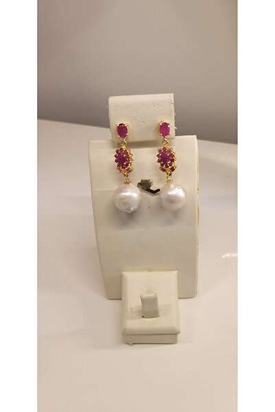 GÜNKAN GÜMÜŞ 925 Ayar Gerçek Barok İncili Yakut Taşlı Altın Kaplamalı Küpe